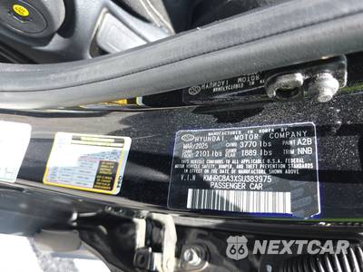 2025 Hyundai Venue SEL - zdjęcie 14 z 21 - miniatura