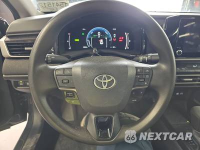 2025 Toyota Camry LE - zdjęcie 10 z 40 - miniatura