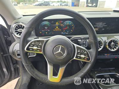 2021 Mercedes-Benz CLA 250 4MATIC - zdjęcie 10 z 24 - miniatura