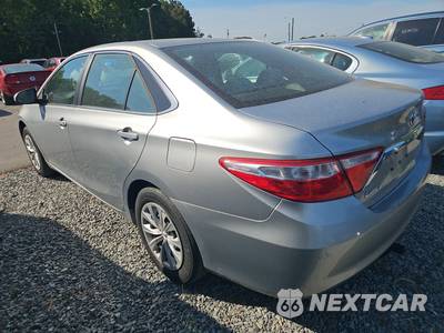 2015 Toyota Camry LE - zdjęcie 6 z 26 - miniatura