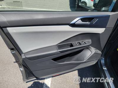 2022 Volkswagen Taos SE - zdjęcie 9 z 19 - miniatura