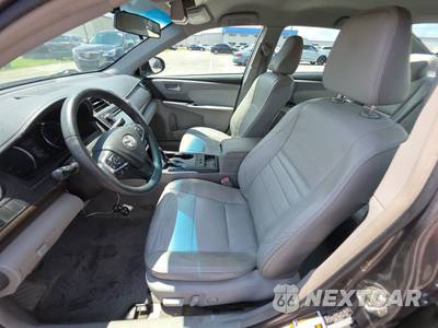2017 Toyota Camry XLE - zdjęcie 7 z 27 - miniatura
