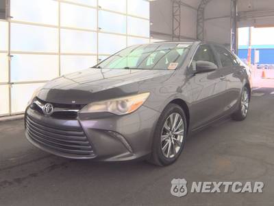 2017 Toyota Camry XLE - zdjęcie 1 z 27 - miniatura