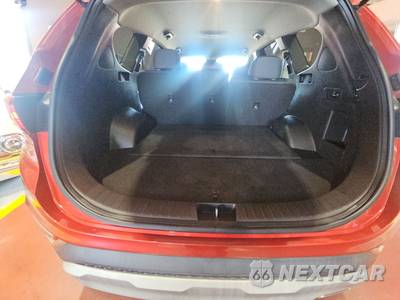 2020 Hyundai Santa Fe SE - zdjęcie 16 z 23 - miniatura
