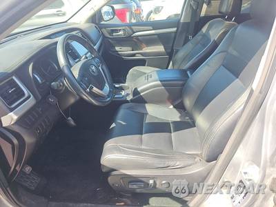 2016 Toyota Highlander XLE - zdjęcie 7 z 24 - miniatura