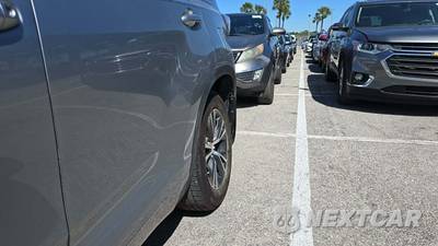 2016 Toyota Highlander XLE - zdjęcie 23 z 24 - miniatura
