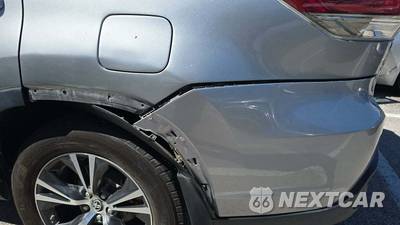 2016 Toyota Highlander XLE - zdjęcie 22 z 24 - miniatura