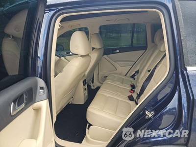 2016 Volkswagen Tiguan SEL - zdjęcie 7 z 9 - miniatura