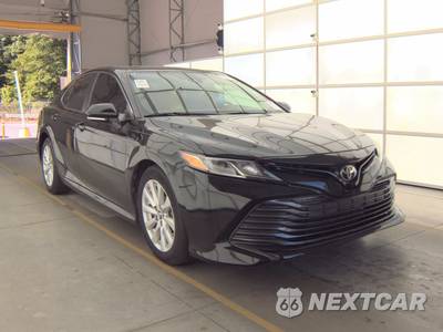 2019 Toyota Camry LE - zdjęcie 3 z 19 - miniatura