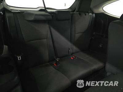 2022 Toyota Highlander LE - zdjęcie 14 z 33 - miniatura