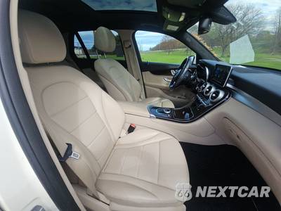 2017 Mercedes-Benz GLC 300 4MATIC - zdjęcie 8 z 21 - miniatura