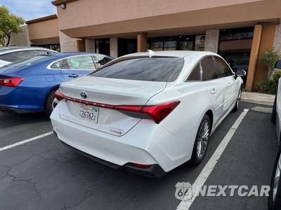 2019 Toyota Avalon Hybrid Limited - zdjęcie 10 z 13 - miniatura