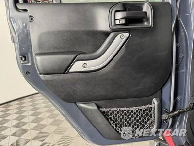 2016 Jeep Wrangler Unlimited Hard Rock Edition - zdjęcie 35 z 40 - miniatura