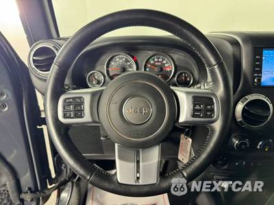 2016 Jeep Wrangler Unlimited Hard Rock Edition - zdjęcie 13 z 40 - miniatura