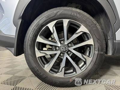 2024 Toyota Corolla Cross XLE - zdjęcie 48 z 49 - miniatura