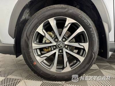 2024 Toyota Corolla Cross XLE - zdjęcie 46 z 49 - miniatura