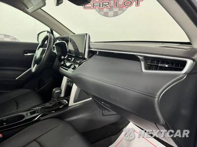 2024 Toyota Corolla Cross XLE - zdjęcie 12 z 49 - miniatura