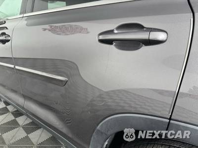 2019 Toyota Highlander LE - zdjęcie 25 z 44 - miniatura