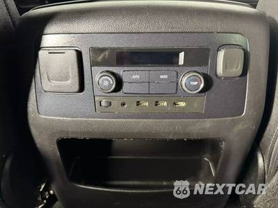 2019 Chevrolet Suburban 1500 LT 1LT - zdjęcie 27 z 50 - miniatura