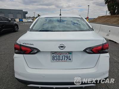 2020 Nissan Versa S - zdjęcie 5 z 30 - miniatura