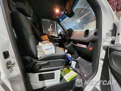 2022 Mercedes-Benz Sprinter 1500 Cargo Van Standard Roof 144.0" WB - zdjęcie 5 z 33 - miniatura