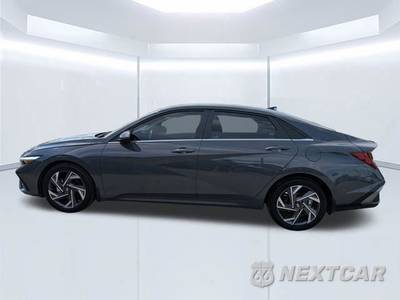 2025 Hyundai Elantra SEL Convenience - zdjęcie 7 z 29 - miniatura