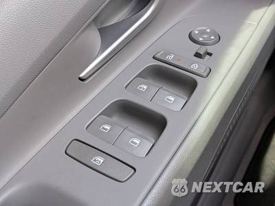 2025 Hyundai Elantra SEL Convenience - zdjęcie 24 z 29 - miniatura