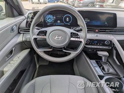 2025 Hyundai Elantra SEL Convenience - zdjęcie 15 z 29 - miniatura
