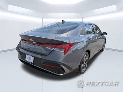 2025 Hyundai Elantra SEL Convenience - zdjęcie 4 z 29 - miniatura