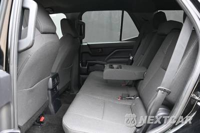 2025 Toyota 4Runner SR5 - zdjęcie 16 z 18 - miniatura