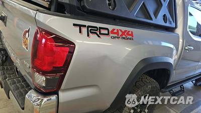2019 Toyota Tacoma TRD Off-Road Crew Cab Medium Bed - zdjęcie 21 z 24 - miniatura