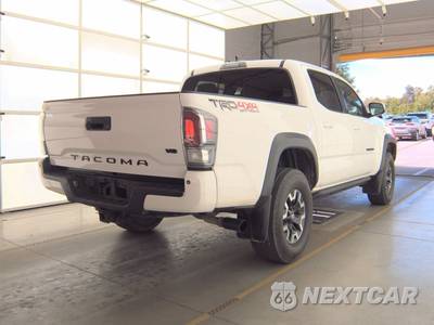2021 Toyota Tacoma TRD Off-Road Crew Cab Medium Bed - zdjęcie 4 z 19 - miniatura