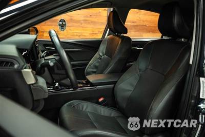 2025 Toyota Camry XLE - zdjęcie 9 z 23 - miniatura