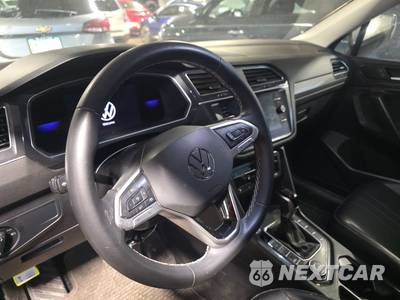 2022 Volkswagen Tiguan SE - zdjęcie 10 z 24 - miniatura