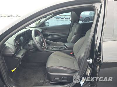 2025 Hyundai Elantra N Line - zdjęcie 5 z 20 - miniatura