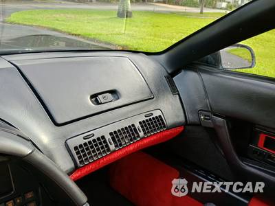 1993 Chevrolet Corvette Coupe - zdjęcie 28 z 66 - miniatura