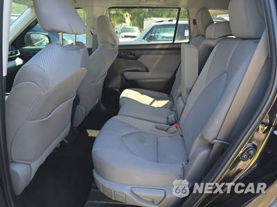 2022 Toyota Highlander LE - zdjęcie 13 z 26 - miniatura