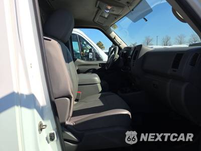 2020 Nissan NV2500 HD Cargo SV Standard Roof 146.1" WB - zdjęcie 8 z 36 - miniatura