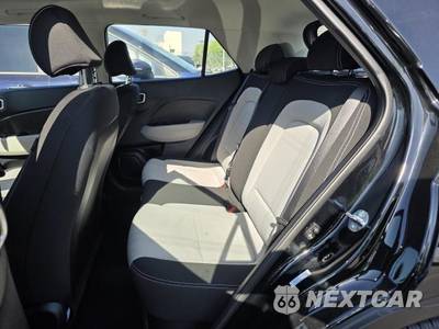 2025 Hyundai Venue SEL - zdjęcie 10 z 24 - miniatura