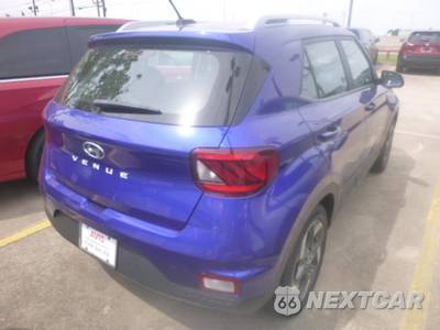 2025 Hyundai Venue SEL - zdjęcie 2 z 18 - miniatura