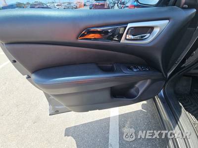 2019 Nissan Pathfinder SV - zdjęcie 15 z 31 - miniatura