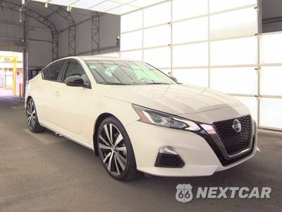 2019 Nissan Altima SR - zdjęcie 3 z 34 - miniatura