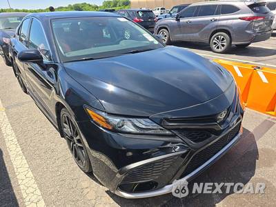 2022 Toyota Camry XSE - zdjęcie 3 z 38 - miniatura