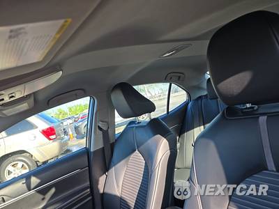 2023 Toyota Camry SE - zdjęcie 17 z 25 - miniatura