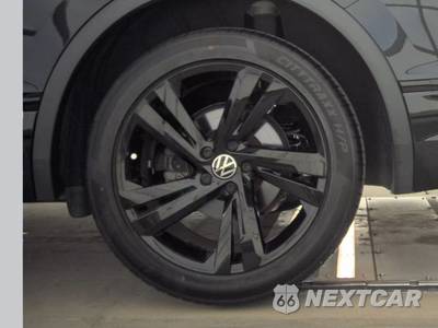 2023 Volkswagen Tiguan SE R-Line Black - zdjęcie 12 z 26 - miniatura