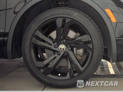 2023 Volkswagen Tiguan SE R-Line Black - zdjęcie 10 z 26 - miniatura