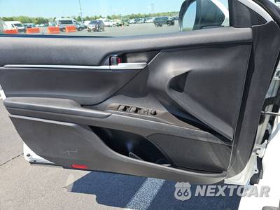 2024 Toyota Camry SE - zdjęcie 9 z 37 - miniatura