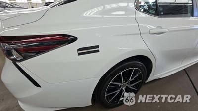 2024 Toyota Camry SE - zdjęcie 30 z 37 - miniatura