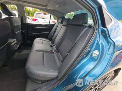 2025 Toyota Camry XLE - zdjęcie 7 z 8 - miniatura