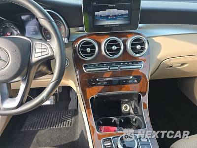 2018 Mercedes-Benz GLC 300 4MATIC - zdjęcie 11 z 27 - miniatura